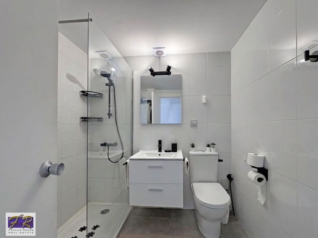 Flat for sale in Puerto de Alcudia, Alcúdia with pool - € 235,000 (Ref: 10021914)