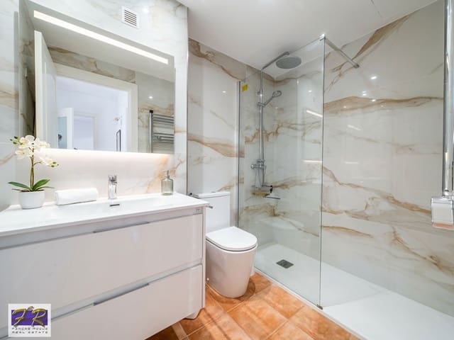 2 makuuhuone Asunto myytävänä paikassa Port de Pollença, Pollensa / Pollença mukana 
autotalli - 398 000 € (Ref: 10023184)
