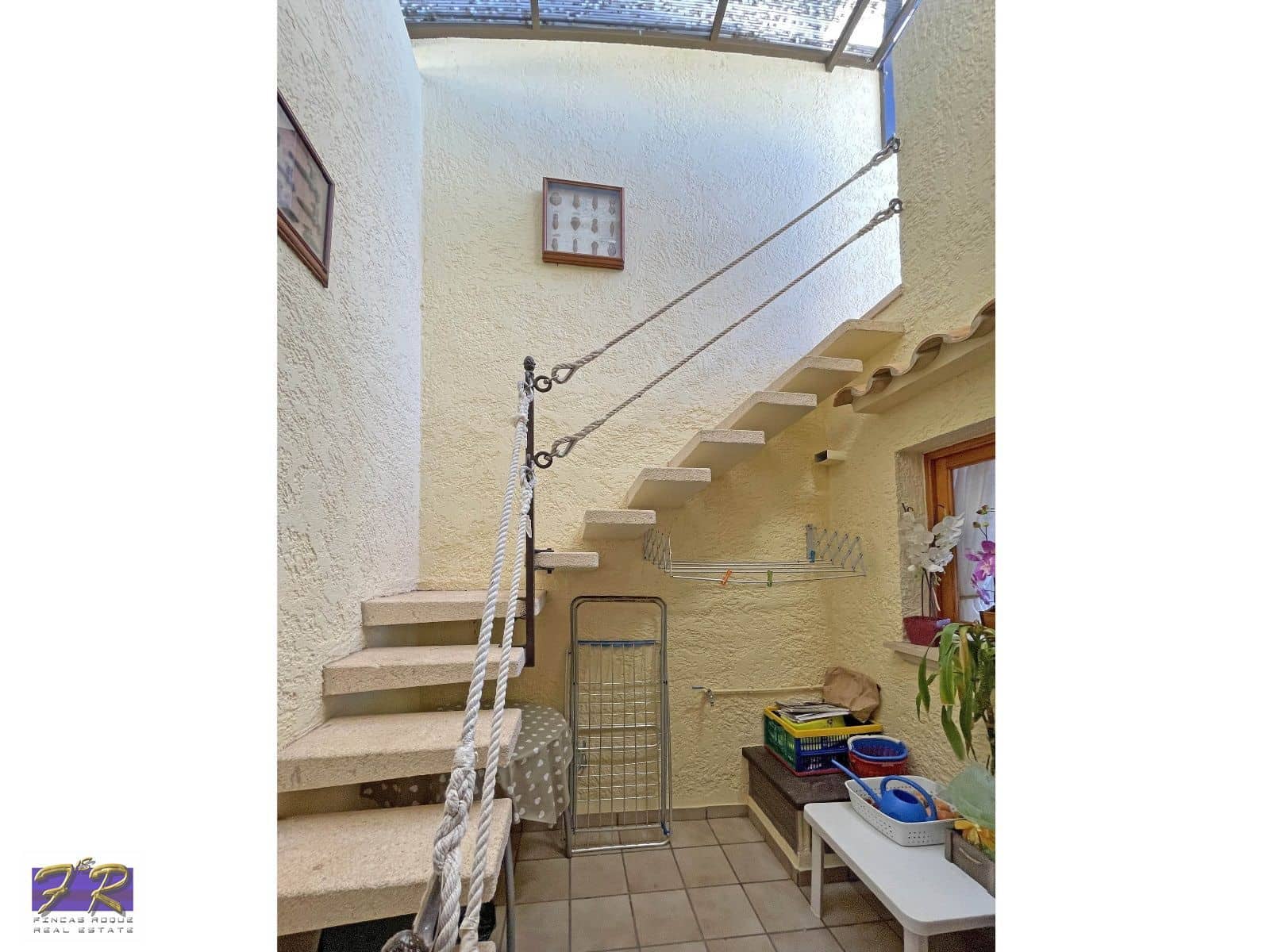 5 soverom Villa til salgs i Aucanada med svømmebasseng garasje - € 1 591 000 (Ref: 7862874)