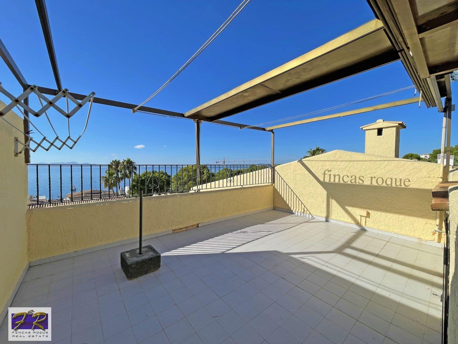 5 soverom Villa til salgs i Aucanada med svømmebasseng garasje - € 1 591 000 (Ref: 7862874)