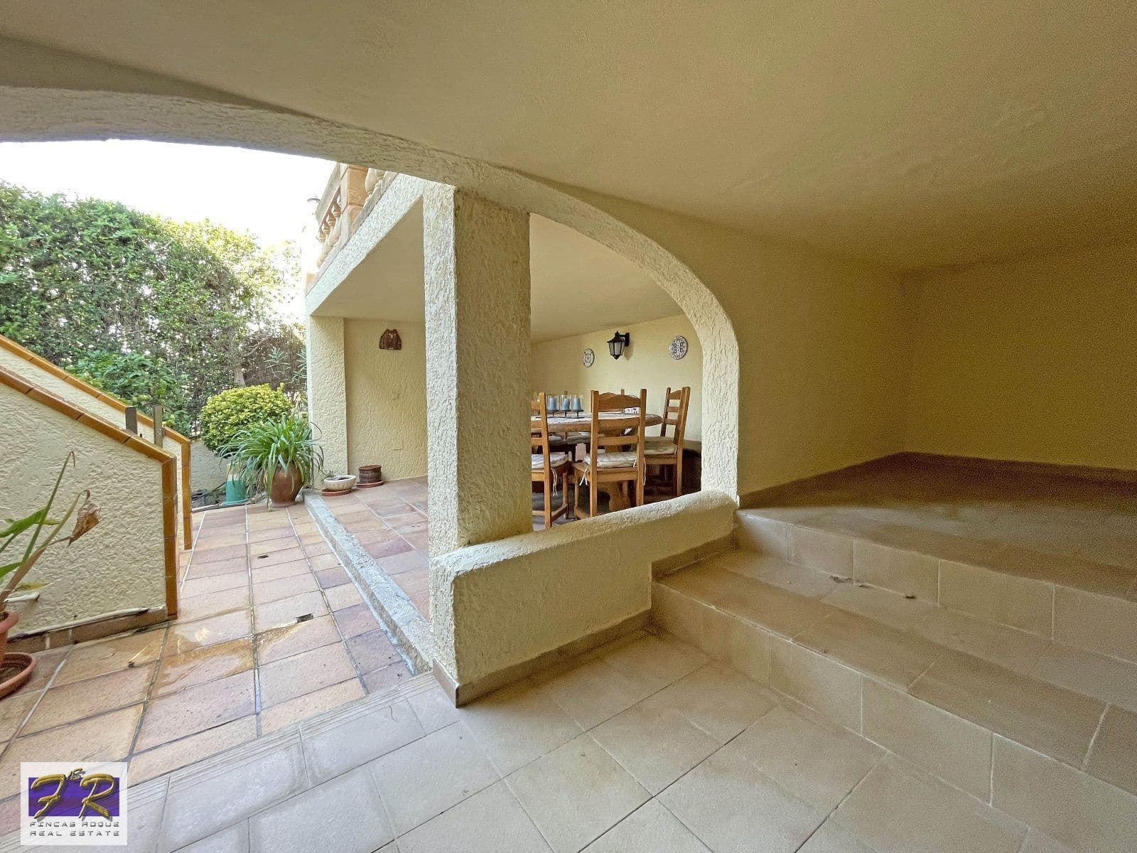 5 soverom Villa til salgs i Aucanada med svømmebasseng garasje - € 1 591 000 (Ref: 7862874)