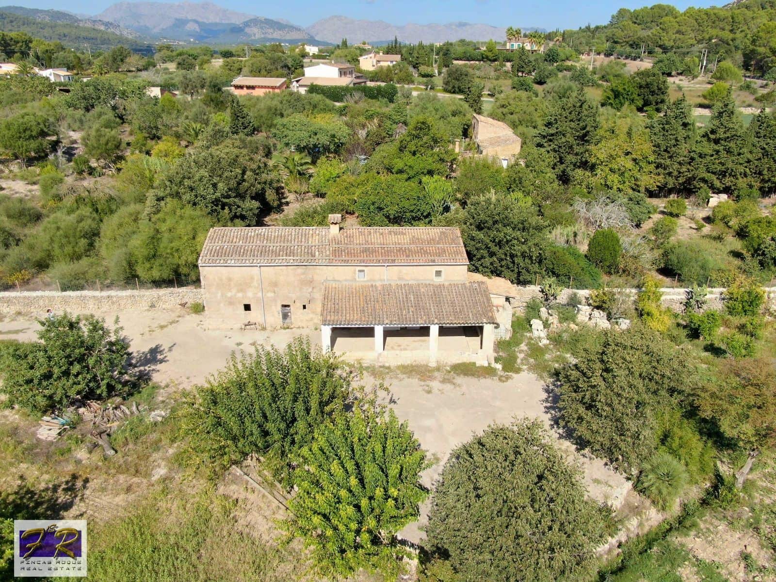 4 soveværelse Finca/Landehus til salg i Alcudia med swimmingpool garage - € 950.000 (Ref: 7862880)