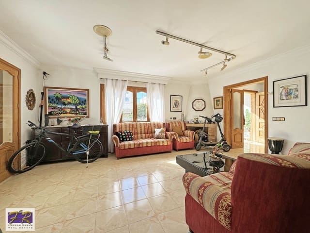 Chalet de 3 habitaciones en Puerto de Alcudia, Alcúdia en venta con garaje - 550.000 € (Ref: 8190207)