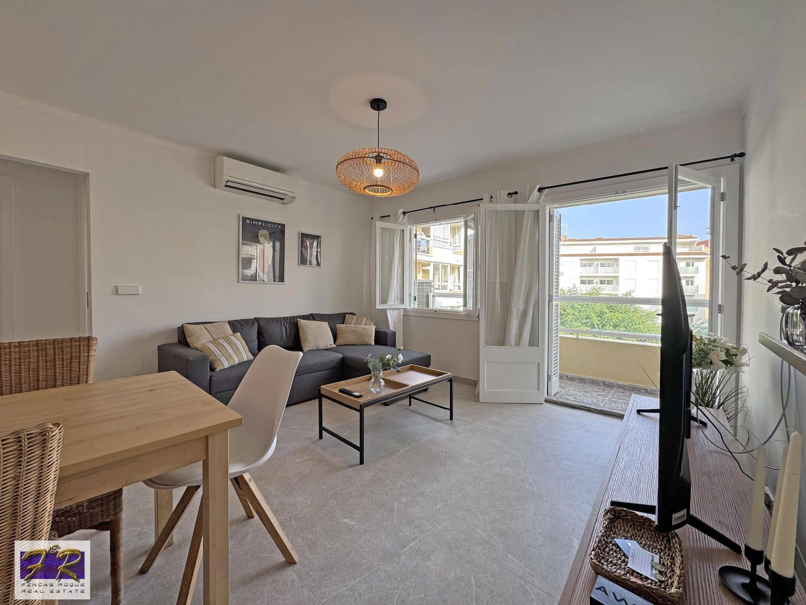 2 soveværelse Lejlighed til salg i Puerto de Alcudia - € 280.000 (Ref: 8658103)