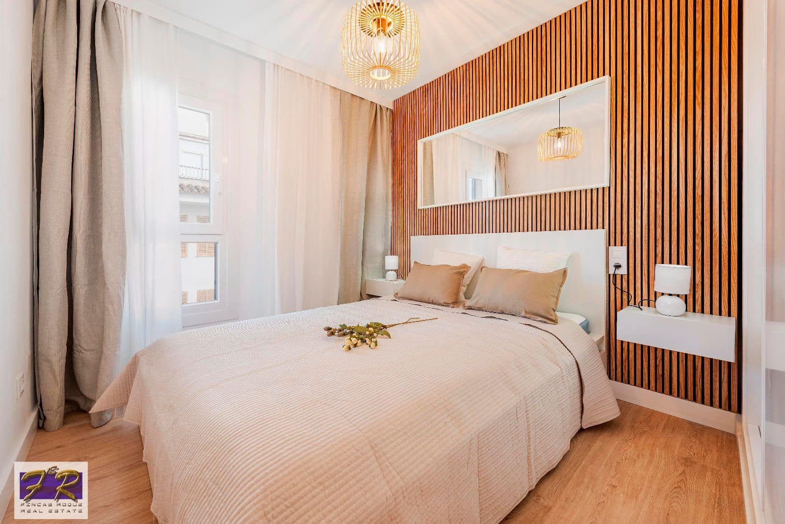 3 slaapkamer Flat te koop in Puerto de Alcudia - € 445.000 (Ref: 8788693)