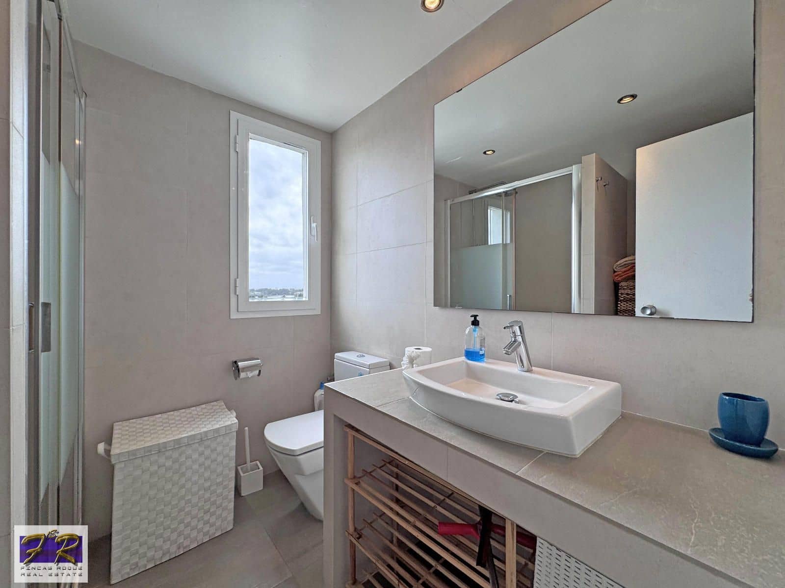 2 soveværelse Lejlighed til salg i Puerto de Alcudia med swimmingpool - € 185.000 (Ref: 8917203)