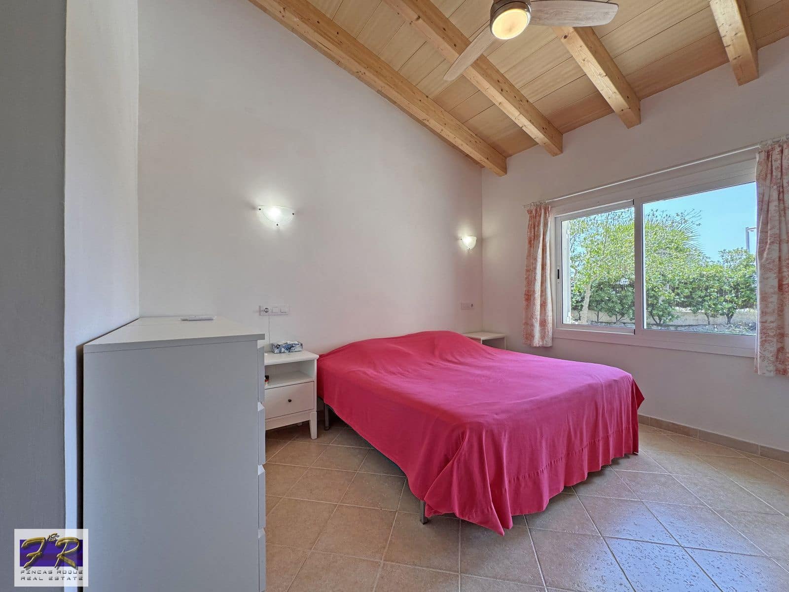 4 slaapkamer Villa te koop in Puerto de Alcudia - € 2.450.000 (Ref: 9066340)