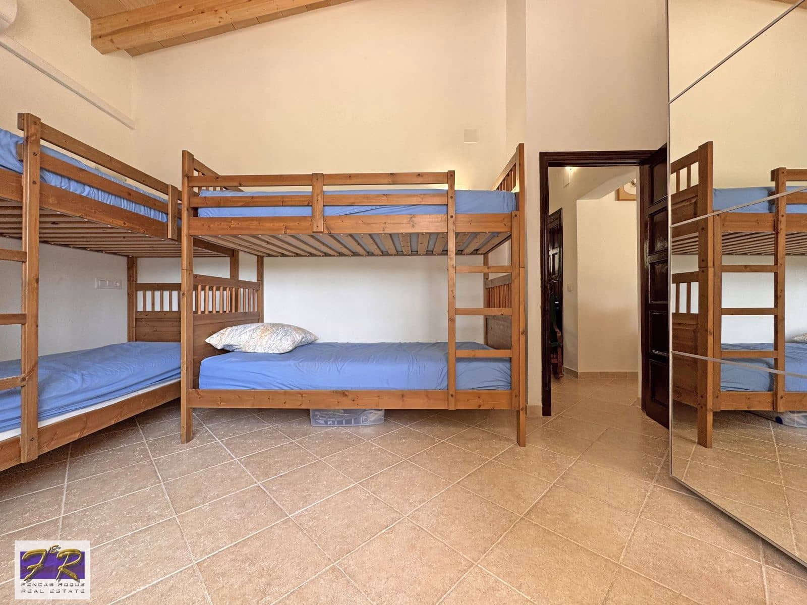 4 slaapkamer Villa te koop in Puerto de Alcudia - € 2.450.000 (Ref: 9066340)