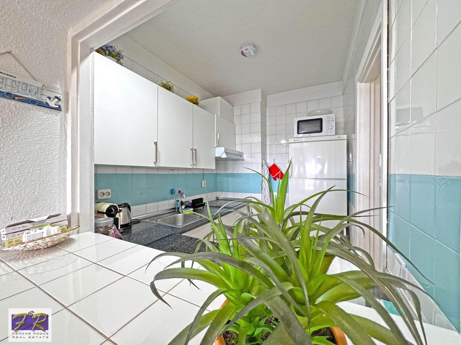 2 slaapkamer Flat te koop in Puerto de Alcudia met zwembad - € 280.000 (Ref: 9107841)