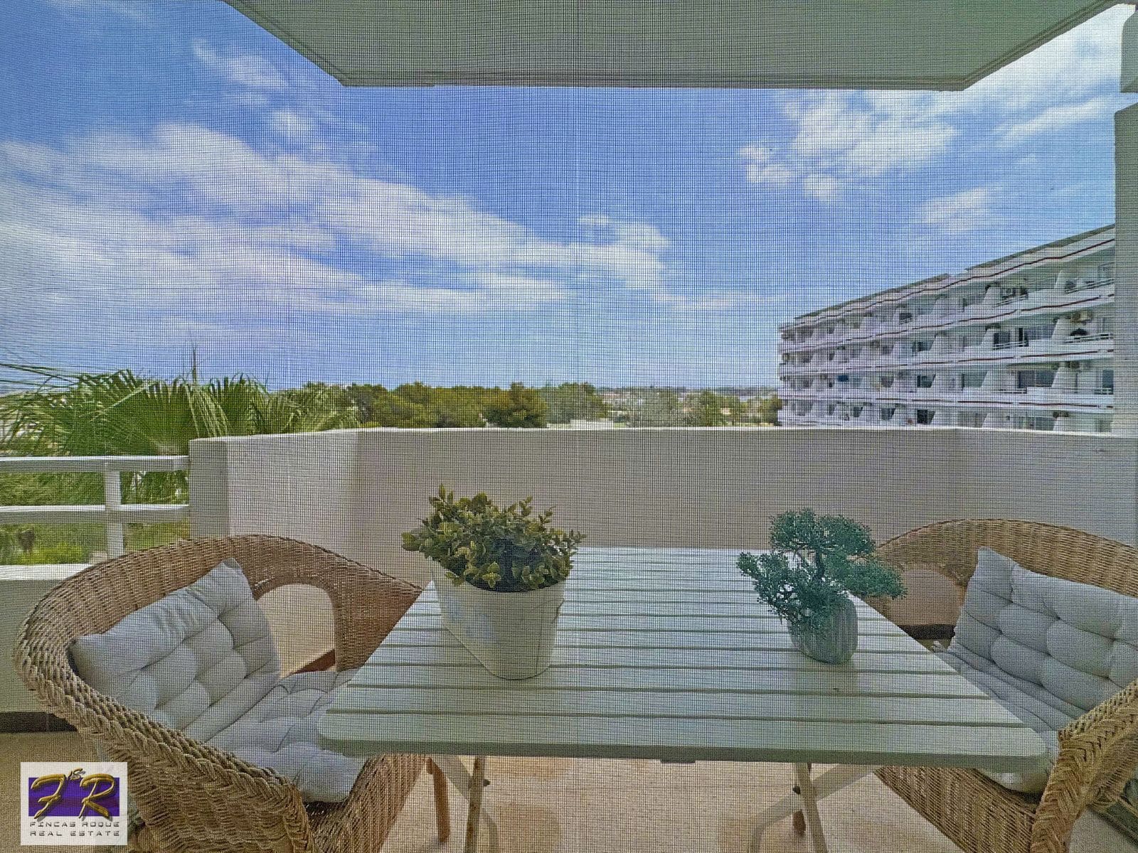 2 slaapkamer Flat te koop in Puerto de Alcudia met zwembad - € 280.000 (Ref: 9107841)
