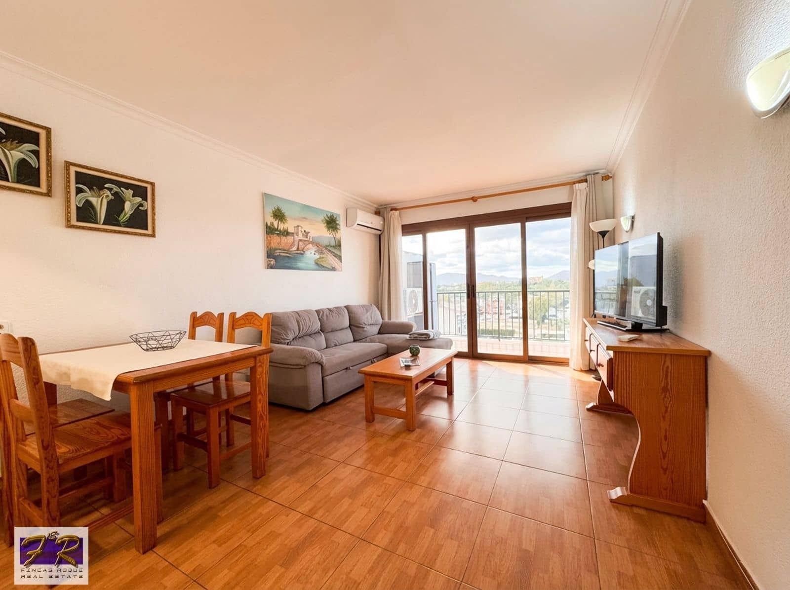 1 slaapkamer Flat te koop in Puerto de Alcudia met zwembad garage - € 309.000 (Ref: 9415310)