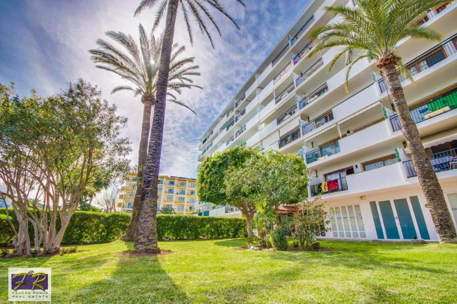 1 slaapkamer Flat te koop in Puerto de Alcudia met zwembad garage - € 309.000 (Ref: 9415310)