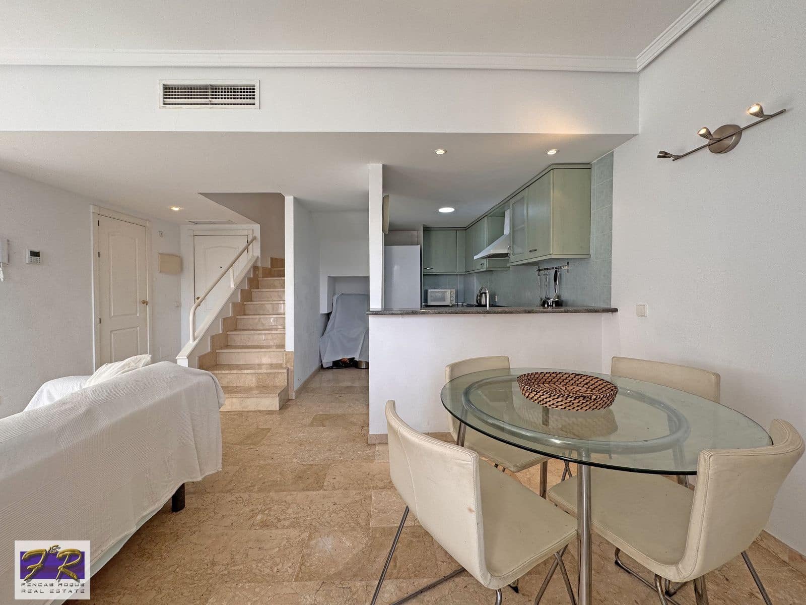 2 Zimmer Wohnung zu verkaufen in Puerto de Alcudia mit Pool Garage - 330.000 € (Ref: 9464935)