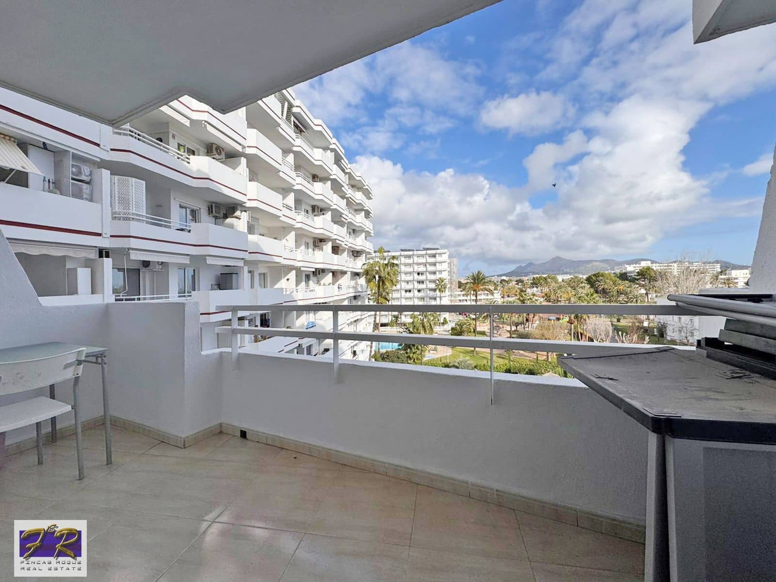 Piso en Puerto de Alcudia en venta con piscina - 169.000 € (Ref: 9467740)