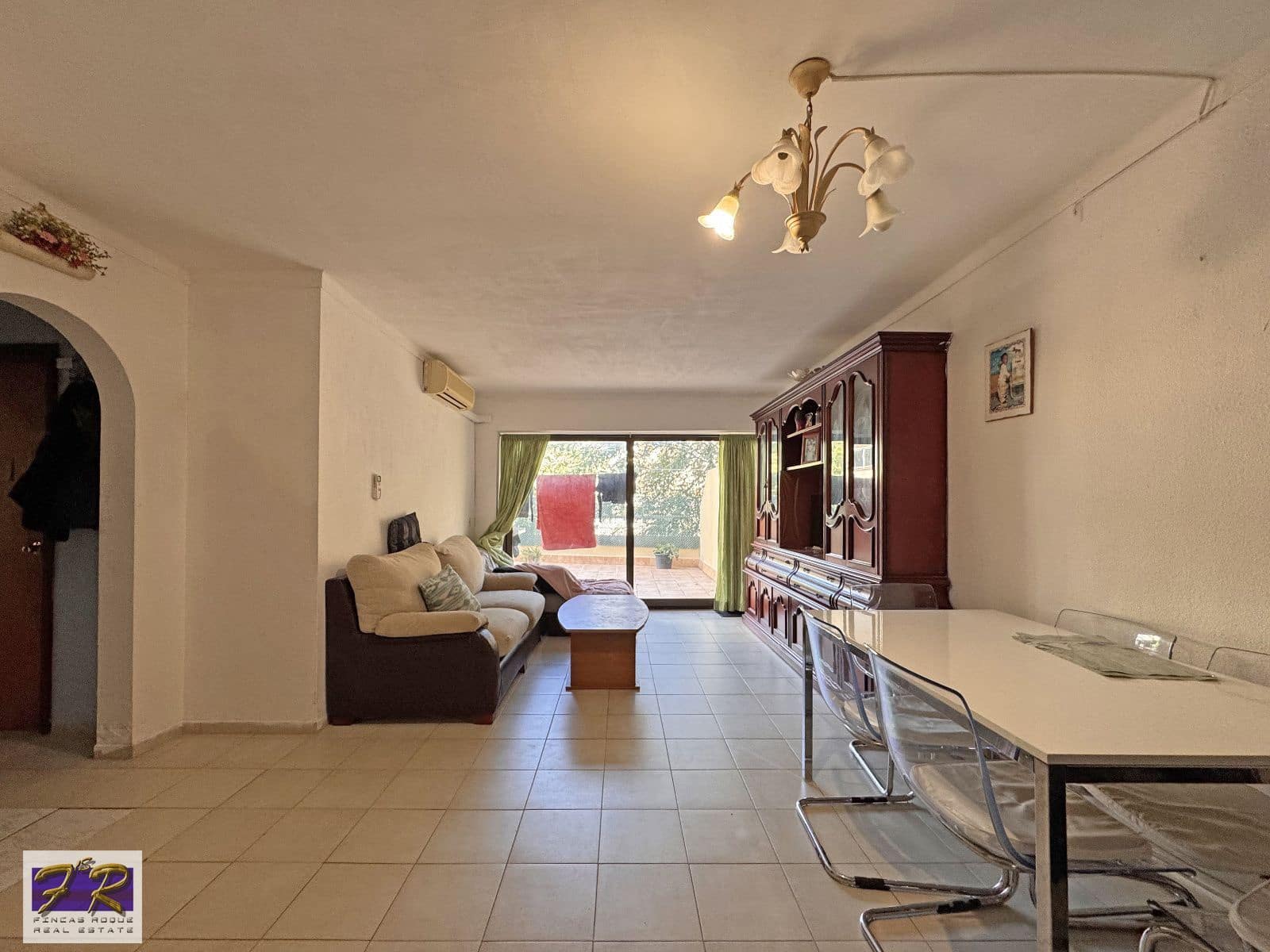 Piso de 3 habitaciones en Puerto de Alcudia en venta - 315.000 € (Ref: 9573451)