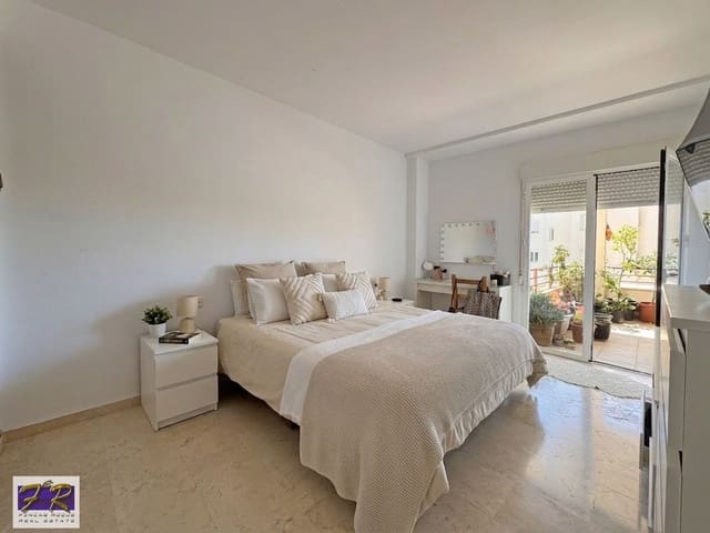 2 bedroom Flat for sale in Puerto de Alcudia, Alcúdia with pool garage - € 345,000 (Ref: 9685879)