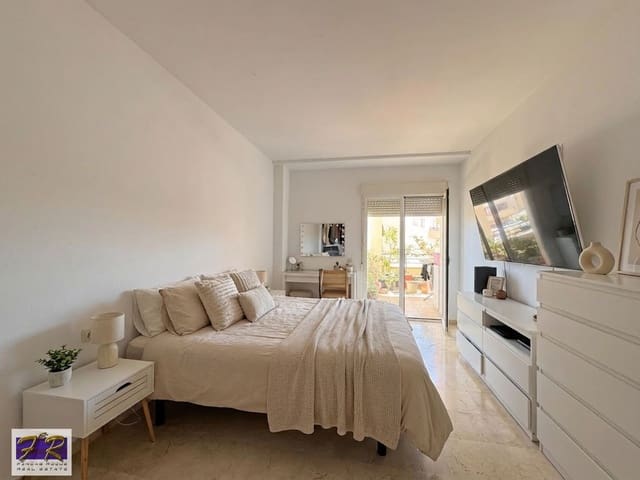 2 bedroom Flat for sale in Puerto de Alcudia, Alcúdia with pool garage - € 345,000 (Ref: 9685879)