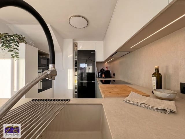 2 makuuhuone Asunto myytävänä paikassa Puerto de Alcudia, Alcúdia mukana uima-altaan 
autotalli - 378 000 € (Ref: 9815155)