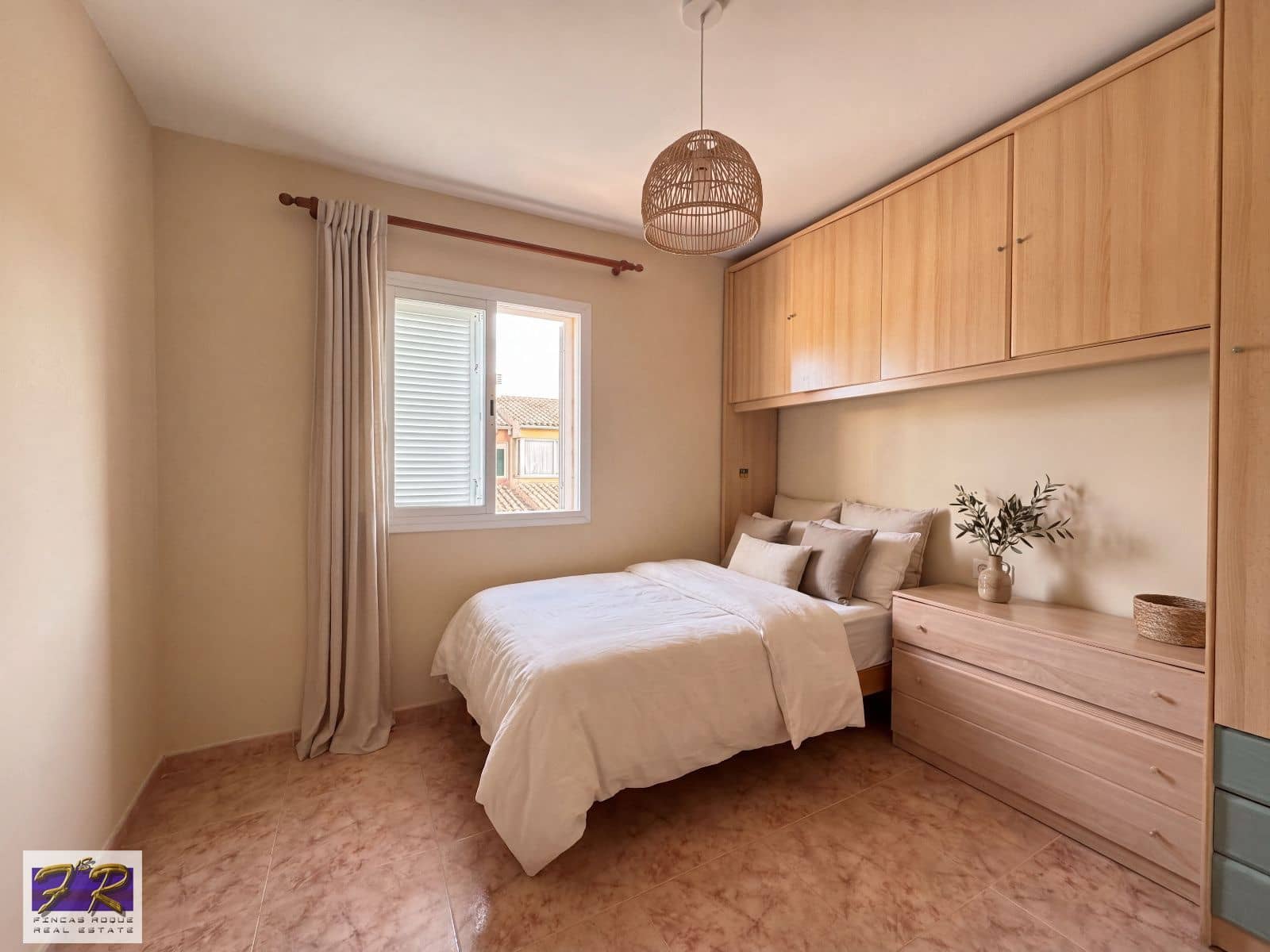4 soveværelse Villa til salg i Puerto de Alcudia med garage - € 560.000 (Ref: 9841894)