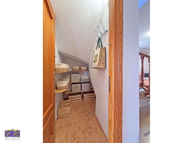4 soveværelse Villa til salg i Puerto de Alcudia, Alcúdia med garage - € 560.000 (Ref: 9841894)