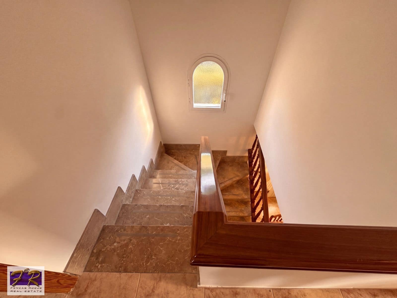 4 soveværelse Villa til salg i Puerto de Alcudia med garage - € 560.000 (Ref: 9841894)