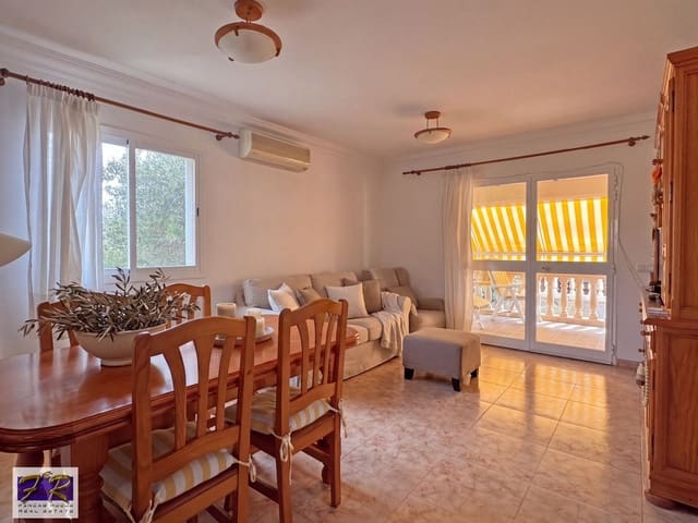 4 soveværelse Villa til salg i Puerto de Alcudia, Alcúdia med garage - € 560.000 (Ref: 9841894)