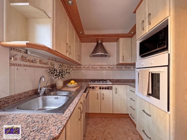 4 soveværelse Villa til salg i Puerto de Alcudia, Alcúdia med garage - € 560.000 (Ref: 9841894)