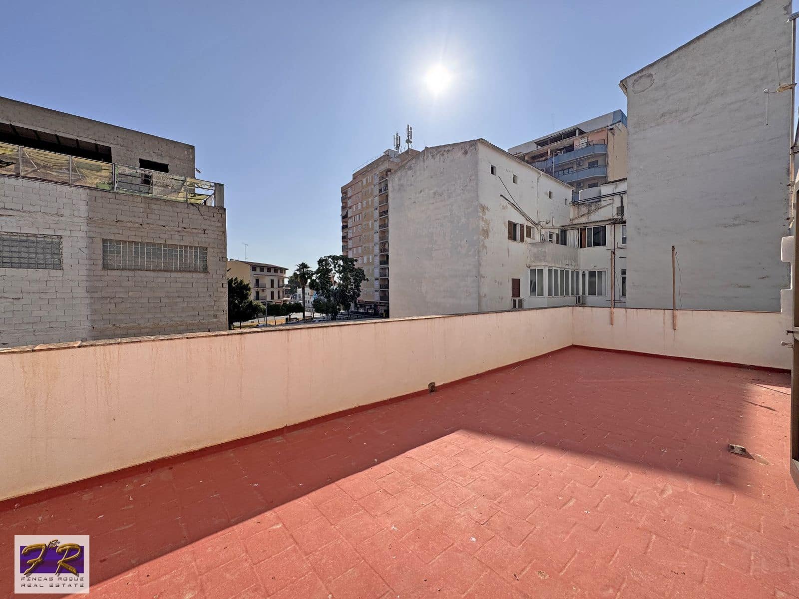 6 bedroom Villa for sale in Inca with garage - € 585,000 (Ref: 9902146)