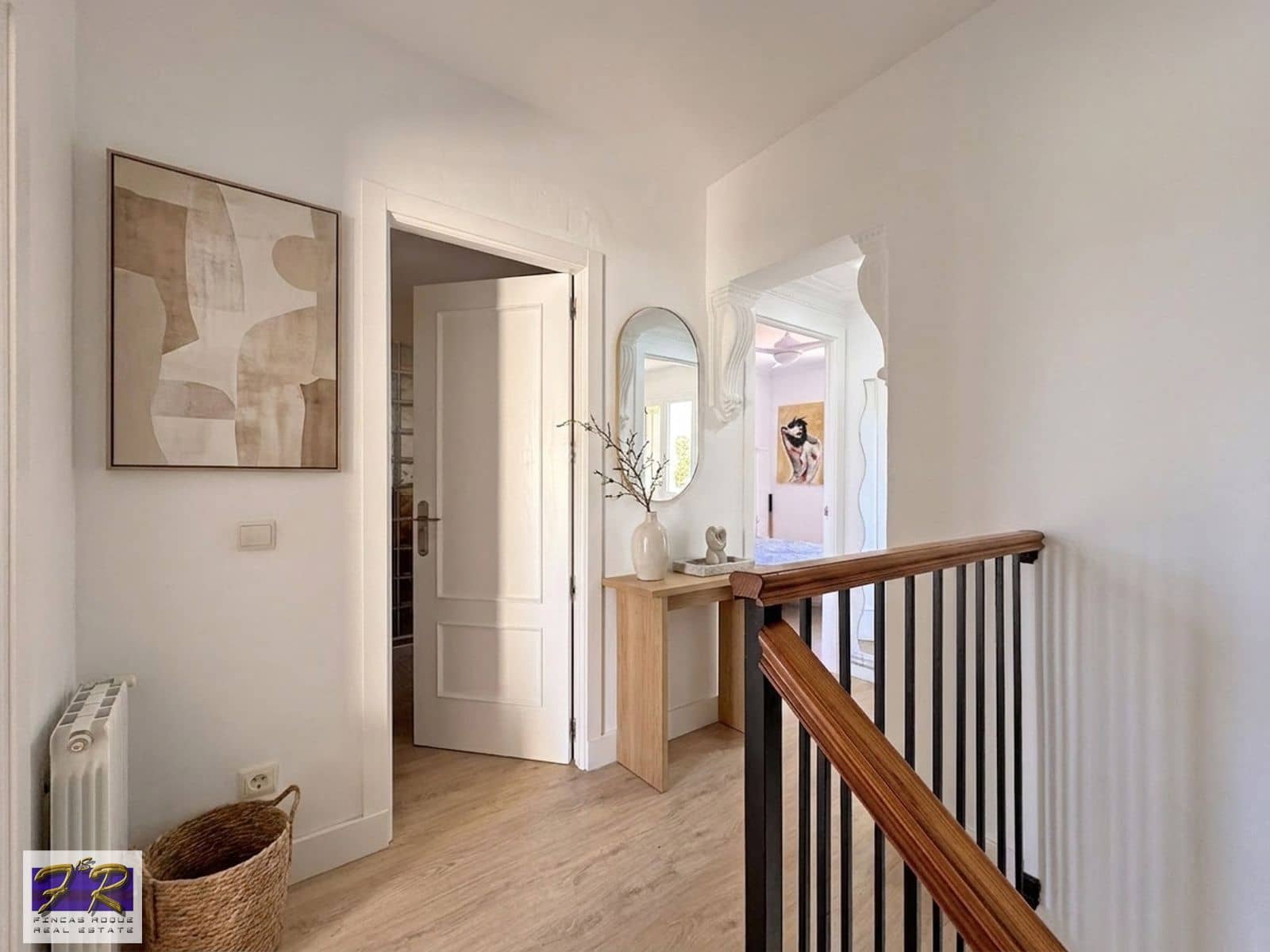 4 sypialnia Willa na sprzedaż w Puerto de Alcudia z basenem garażem - 669 000 € (Ref: 9967119)