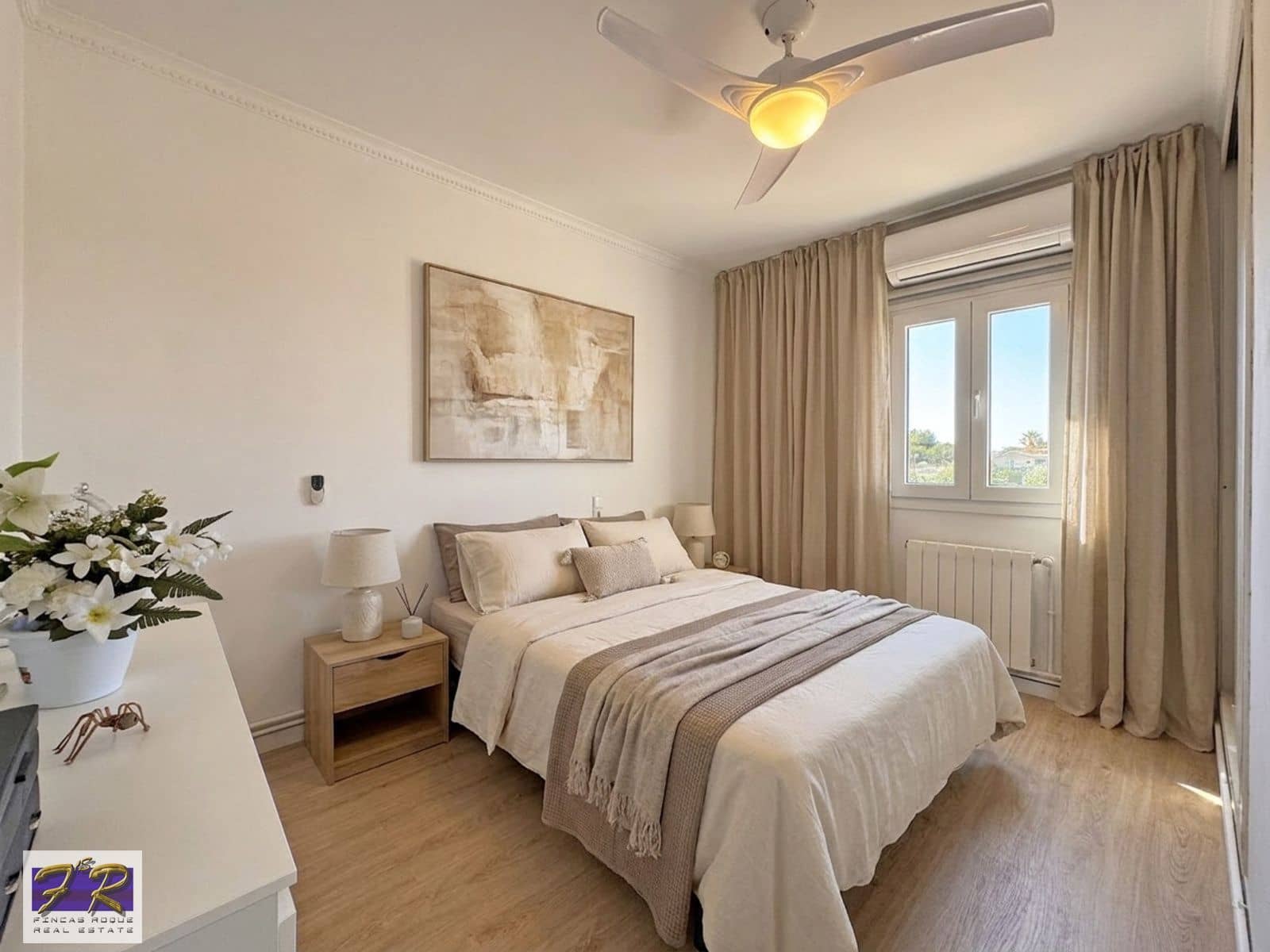 4 sypialnia Willa na sprzedaż w Puerto de Alcudia z basenem garażem - 669 000 € (Ref: 9967119)