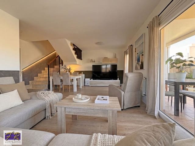 4 sypialnia Willa na sprzedaż w Puerto de Alcudia, Alcúdia z basenem garażem - 669 000 € (Ref: 9967119)