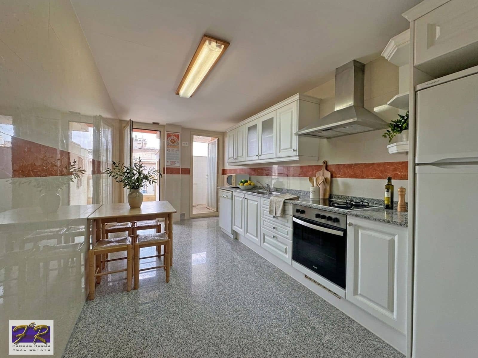 3 sovrum Lägenhet till salu i Puerto de Alcudia - 580 000 € (Ref: 9993691)