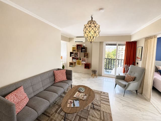 2 bedroom Apartment for sale in Fuengirola with pool garage - € 385,000 (Ref: 10034311)