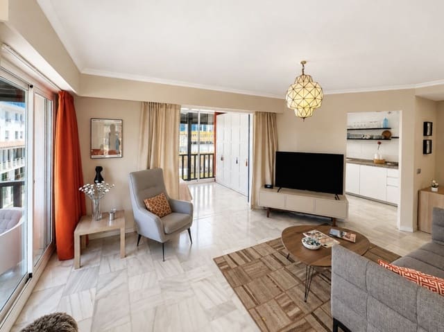 2 bedroom Apartment for sale in Fuengirola with pool garage - € 385,000 (Ref: 10034311)