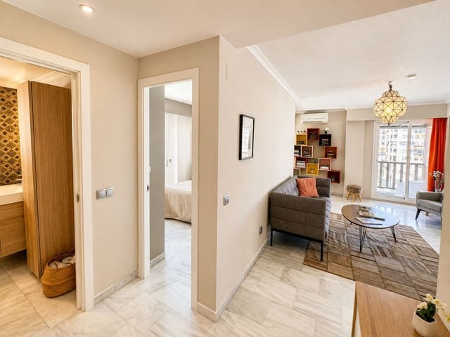 2 bedroom Apartment for sale in Fuengirola with pool garage - € 385,000 (Ref: 10034311)