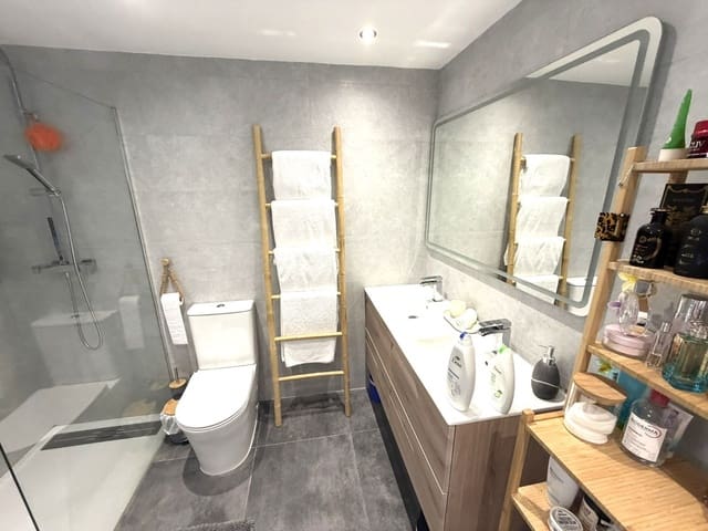 2 chambre Appartement à vendre à Estepona avec piscine garage - 445 000 € (Ref: 10057638)