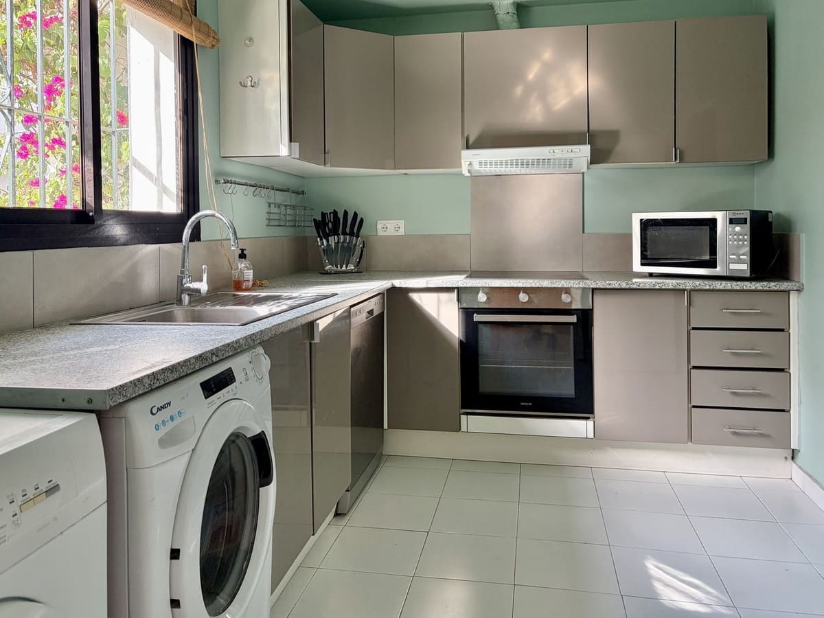 Casa de 3 habitaciones en Marbella en venta con piscina garaje - 675.000 € (Ref: 10057642)