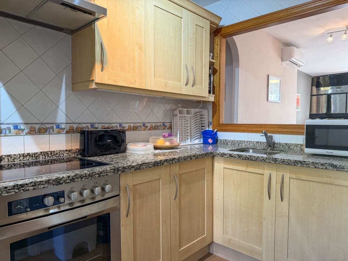Apartamento de 2 habitaciones en Mijas en venta con piscina garaje - 325.000 € (Ref: 10100453)