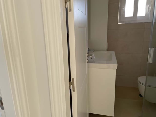 3 soverom Leilighet til salgs i Manilva med garasje - € 398 000 (Ref: 8862062)