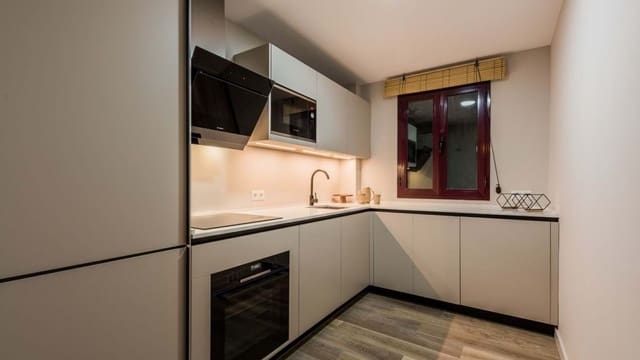 2 soveværelse Lejlighed til salg i Marbella med swimmingpool garage - € 360.000 (Ref: 8902893)
