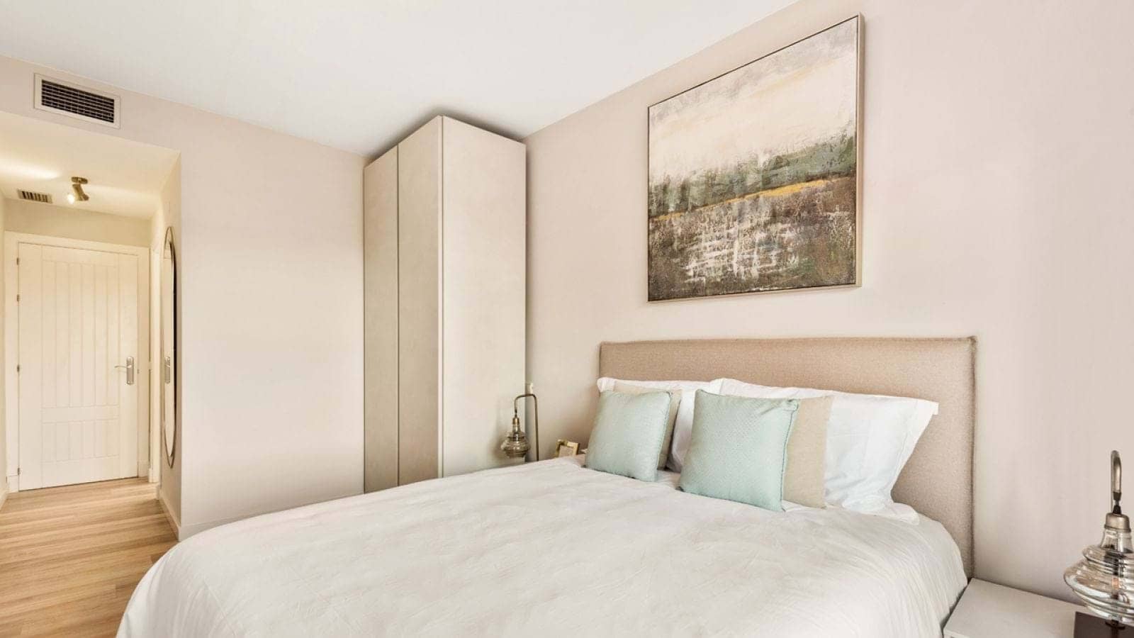 2 bedroom Apartment for sale in Marbella with pool garage - € 360,000 (Ref: 8902893)