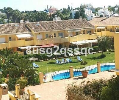 3 makuuhuone Huvila myytävänä paikassa Estepona mukana uima-altaan 
autotalli - 289 000 € (Ref: 8903395)