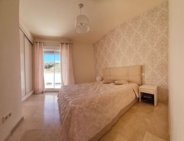 2 quarto Apartamento para venda em Estepona com piscina garagem - 299 000 € (Ref: 8973355)