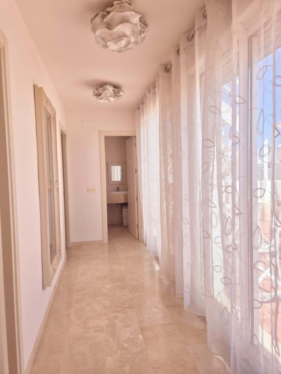 2 quarto Apartamento para venda em Estepona com piscina garagem - 299 000 € (Ref: 8973355)