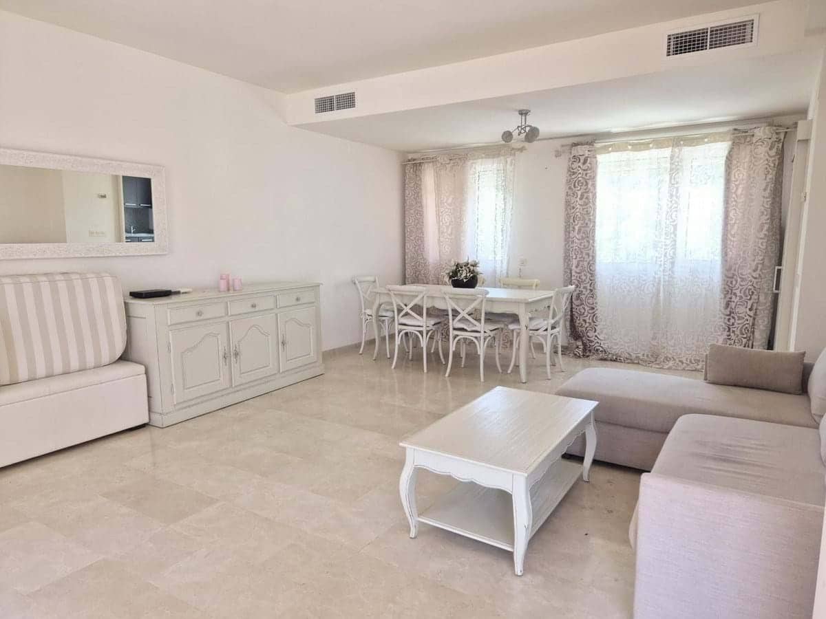 2 quarto Apartamento para venda em Estepona com piscina garagem - 299 000 € (Ref: 8973355)