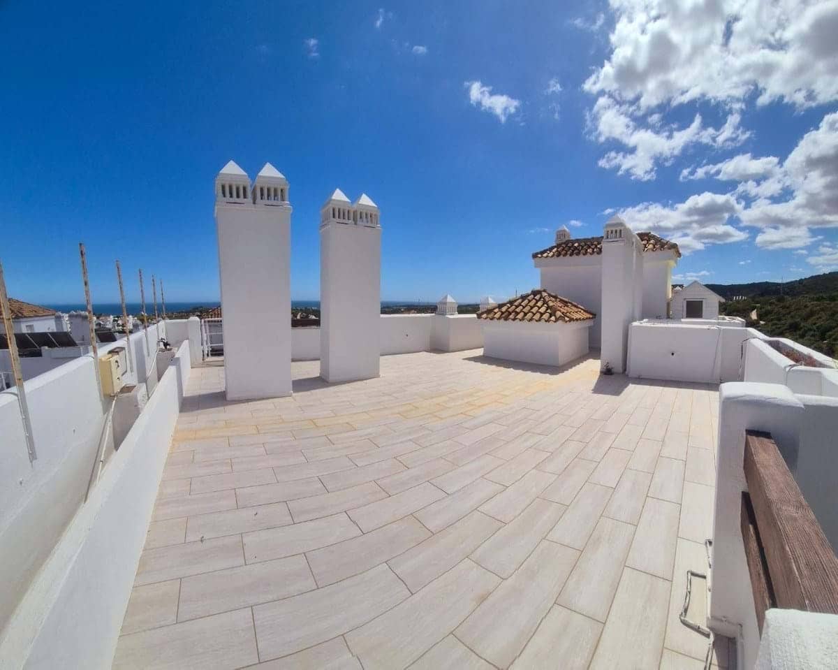 2 quarto Apartamento para venda em Estepona com piscina garagem - 299 000 € (Ref: 8973355)