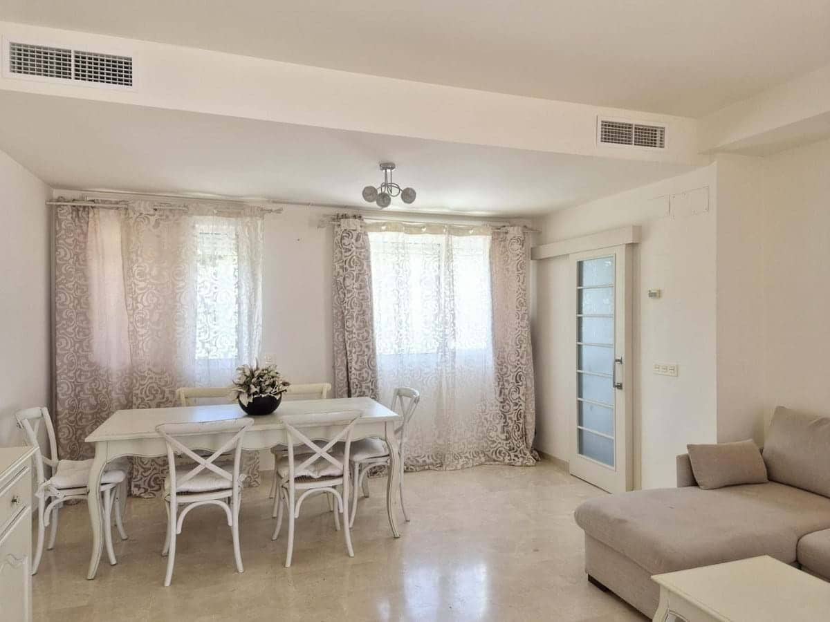 2 quarto Apartamento para venda em Estepona com piscina garagem - 299 000 € (Ref: 8973355)