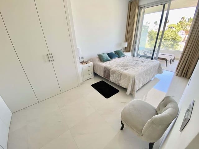 3 makuuhuone Huoneisto myytävänä paikassa Bel-Air, Estepona mukana uima-altaan 
autotalli - 549 000 € (Ref: 9008821)