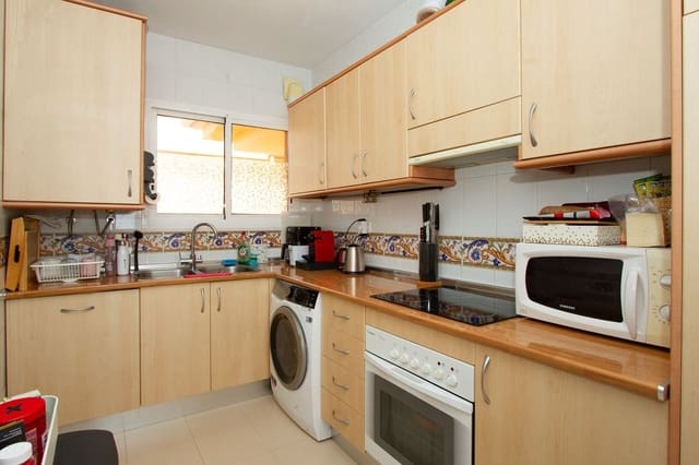 2 bedroom Apartment for sale in Marbella with pool garage - € 379,000 (Ref: 9010373)