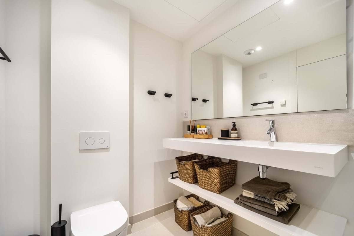 2 makuuhuone Huoneisto myytävänä paikassa Fuengirola mukana uima-altaan 
autotalli - 659 000 € (Ref: 9016606)